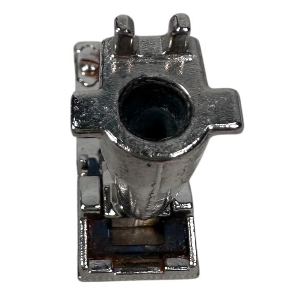 Bernina Sewing Machines Zigzag Hemmer Foot #63 Old Style 530-1630 Series - Picture 7 of 7